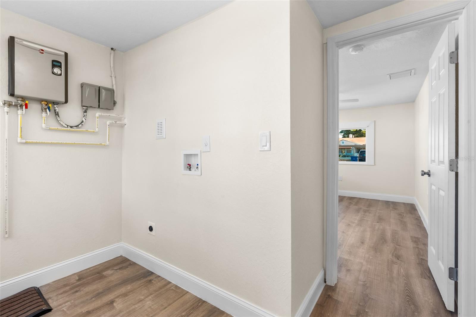 AVONDALE - Residential