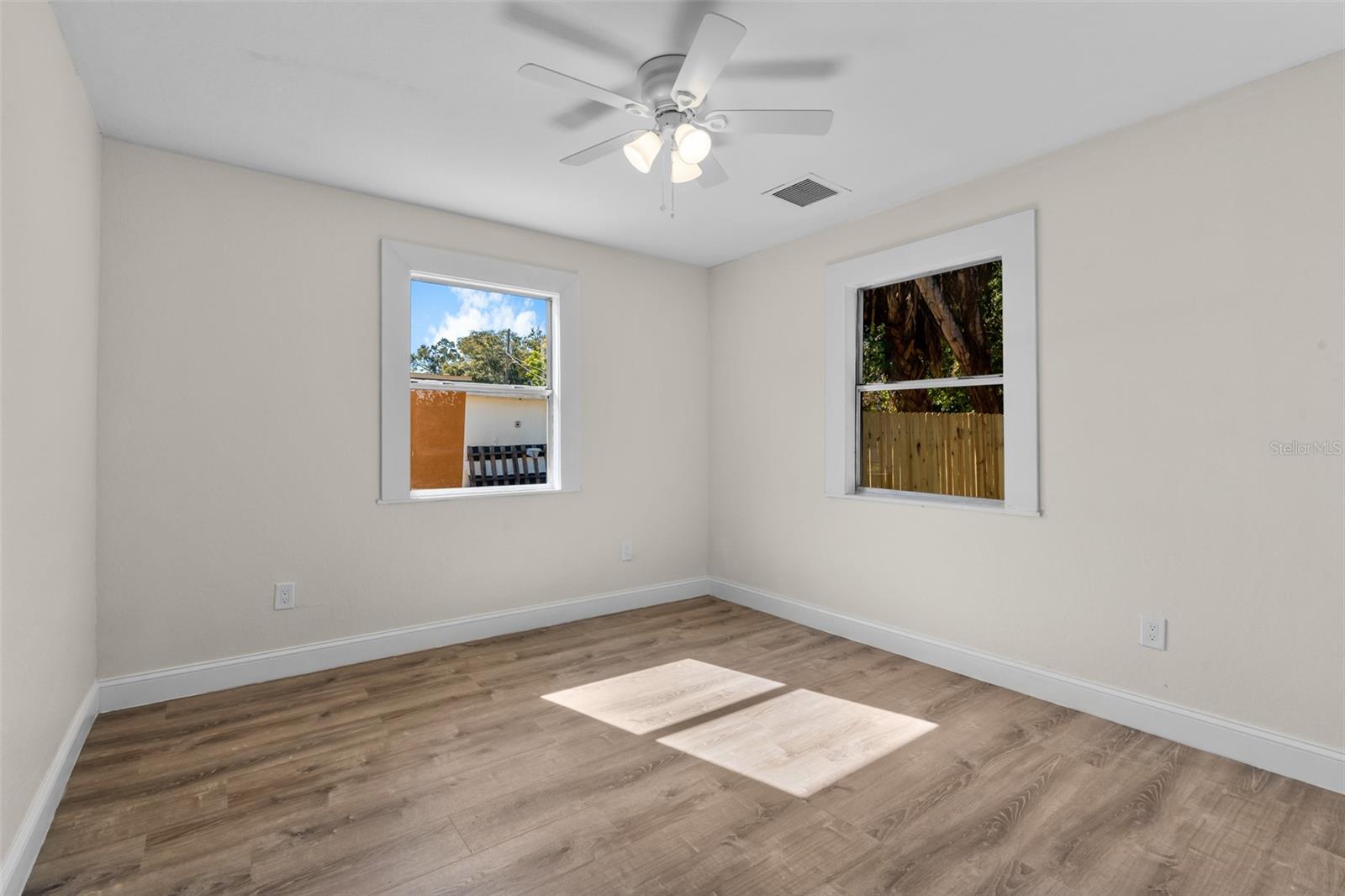 AVONDALE - Residential