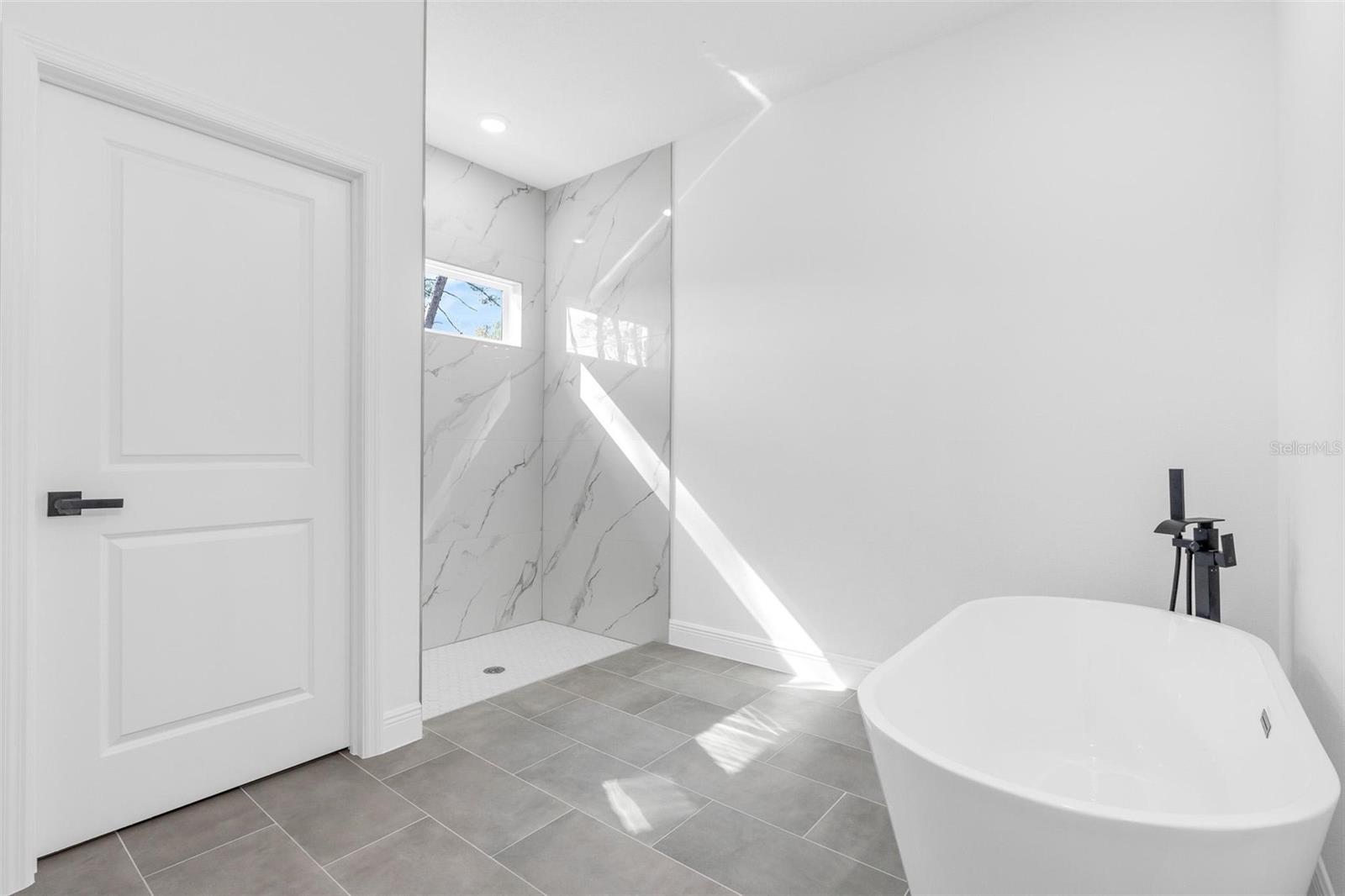 MARION OAKS UN 06 - Residential