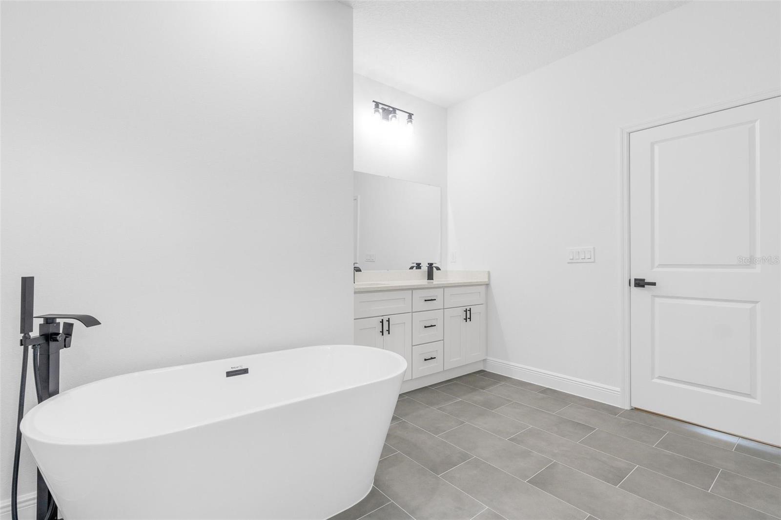 MARION OAKS UN 06 - Residential