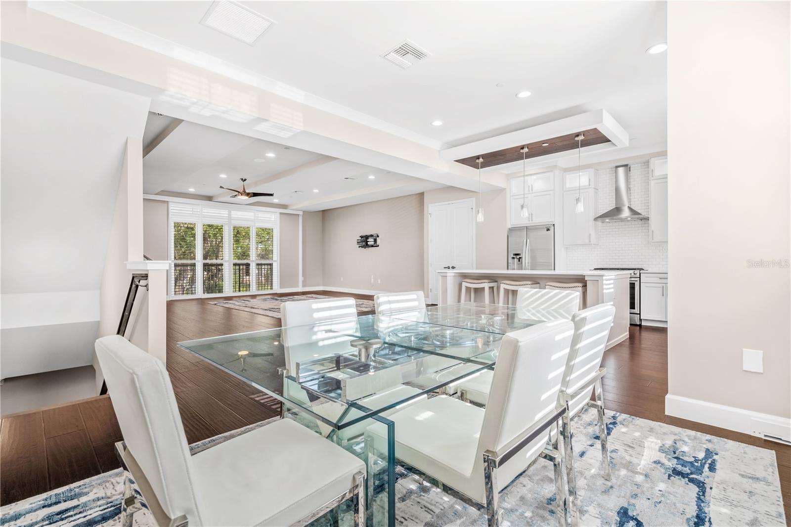 149 S PARK AVENUE