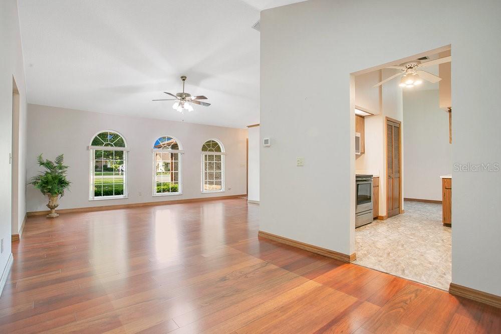 477 EAGLE BROOK COURT