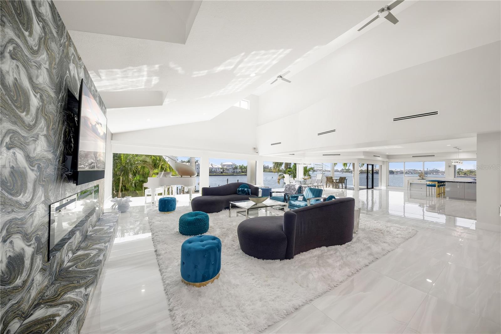 ACREAGE & UNREC - Residential