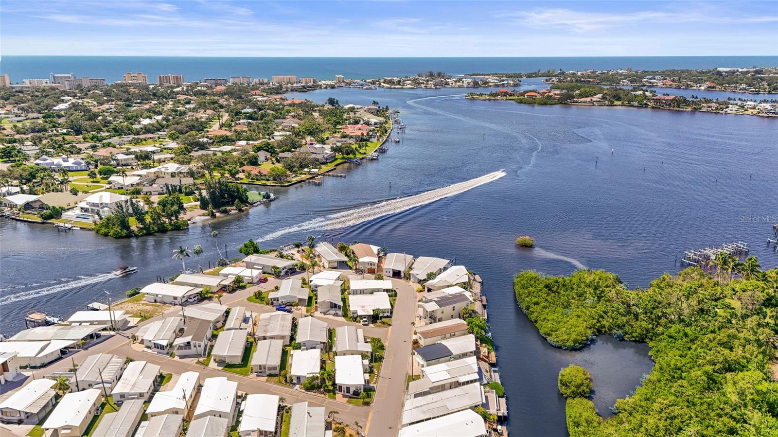 HARBOR LIGHTS MHP CO-OP - Residential