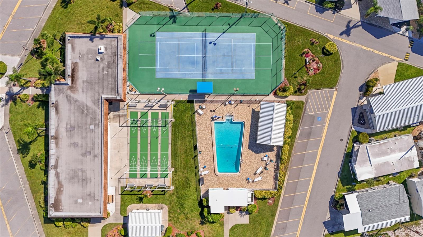 HARBOR LIGHTS MHP CO-OP - Residential