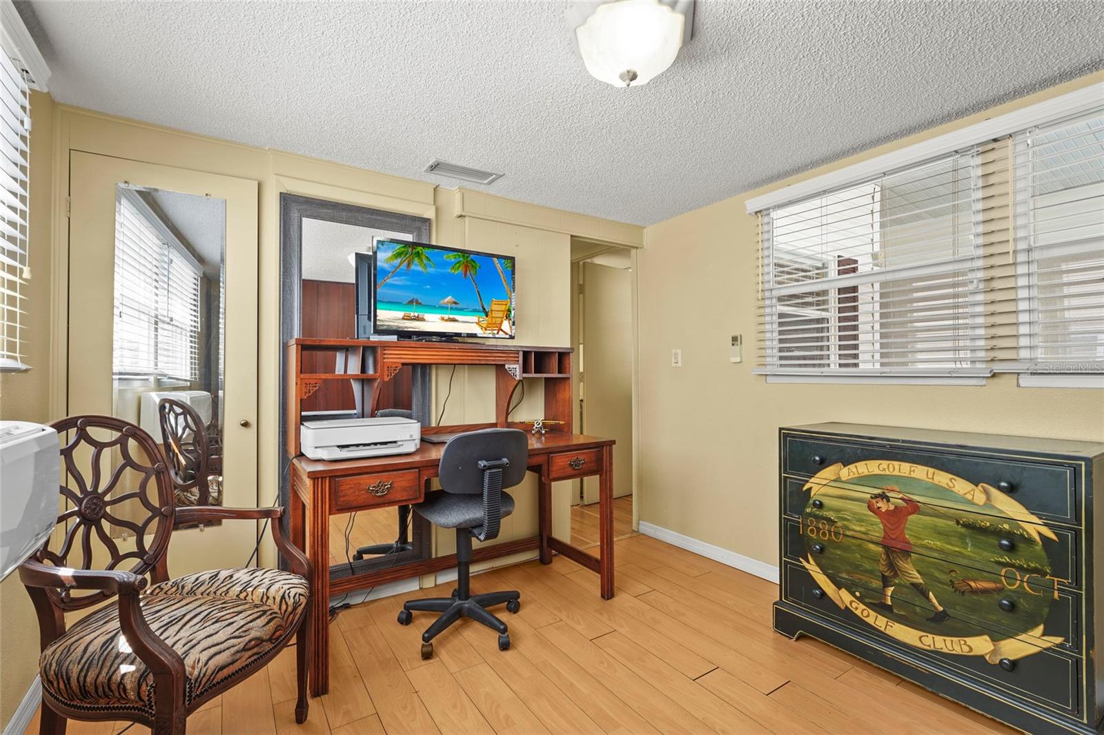 HARBOR LIGHTS MHP CO-OP - Residential