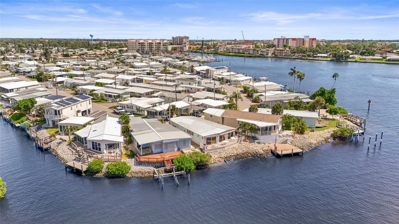 HARBOR LIGHTS MHP CO-OP - Residential