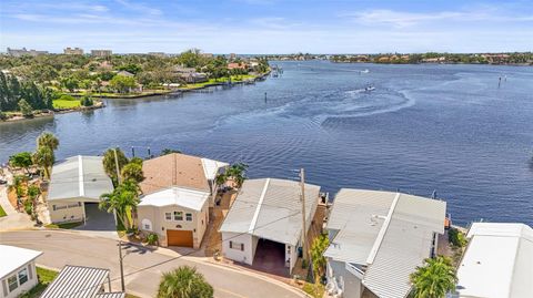 33 STARBOARD DRIVE VENICE FL 34285