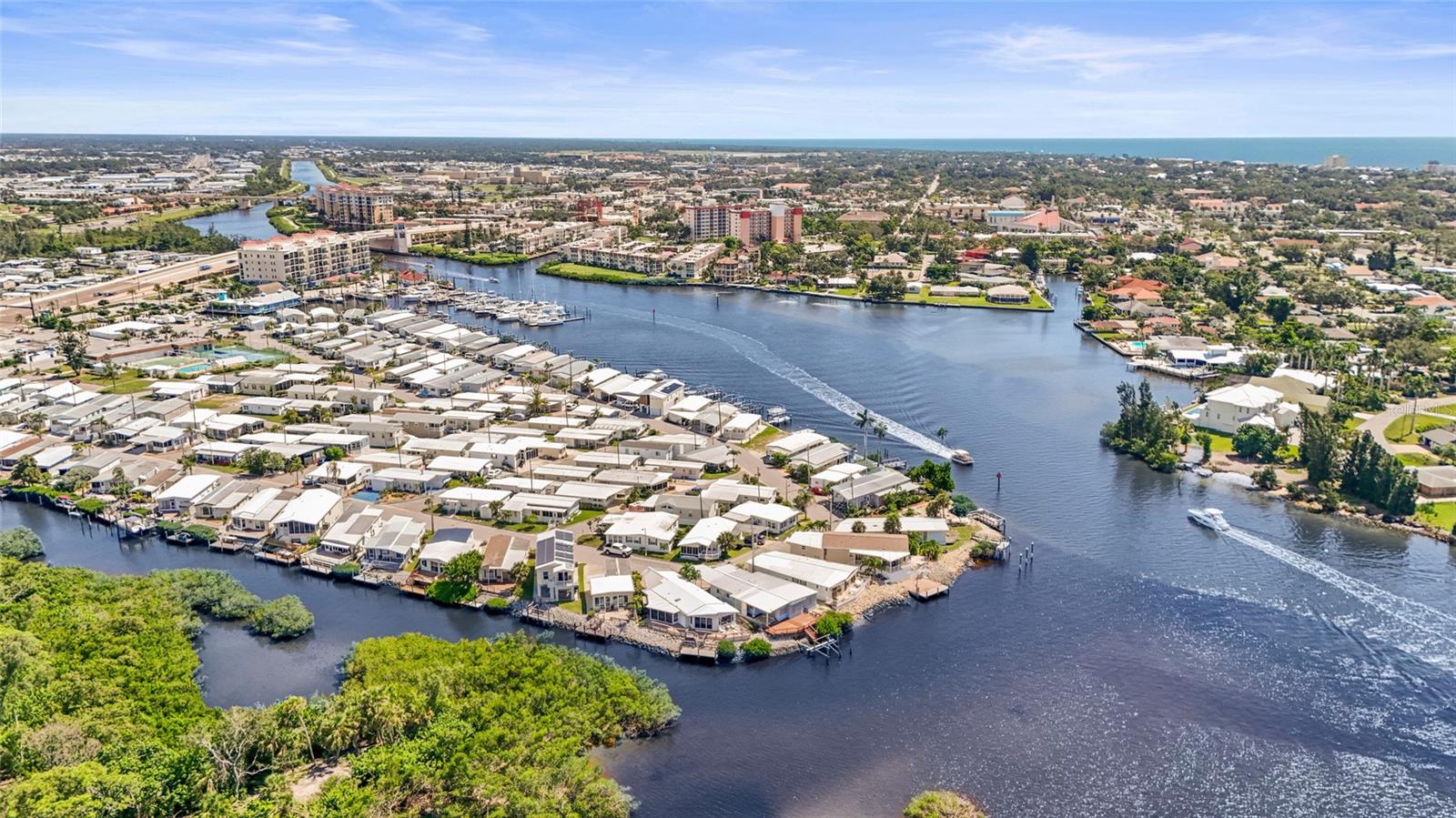 HARBOR LIGHTS MHP CO-OP - Residential