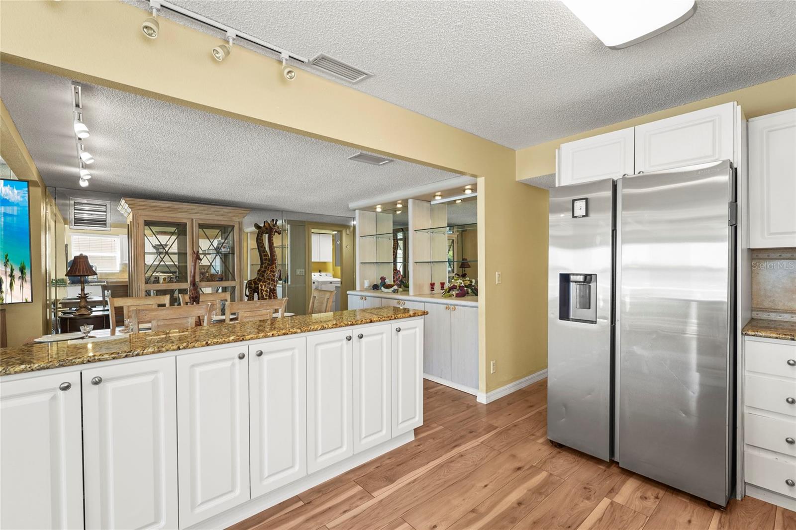 HARBOR LIGHTS MHP CO-OP - Residential