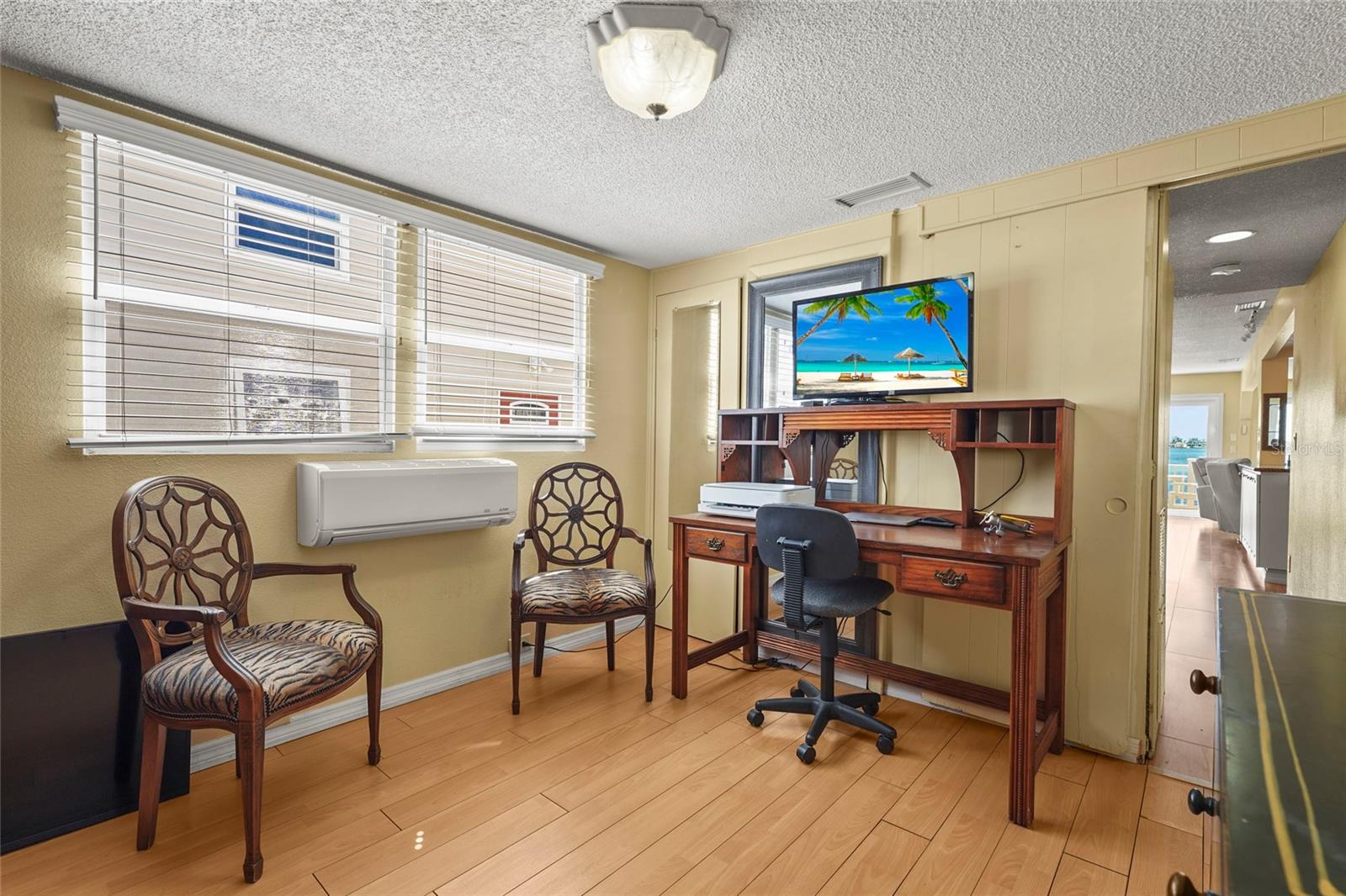 HARBOR LIGHTS MHP CO-OP - Residential