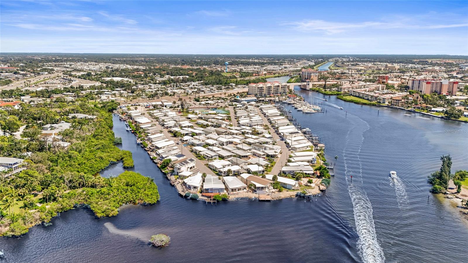 HARBOR LIGHTS MHP CO-OP - Residential