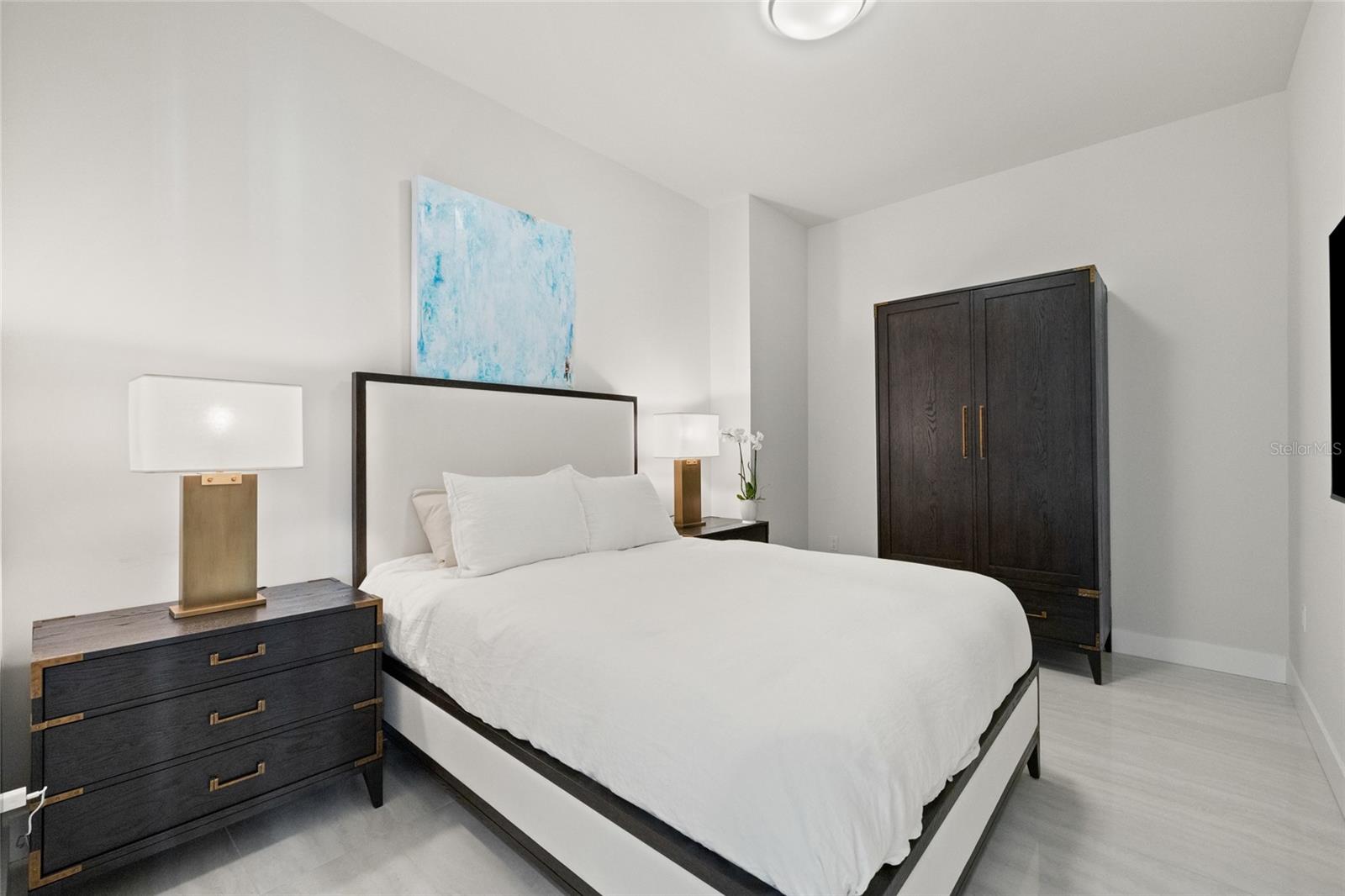 SALTAIRE CONDO - Residential