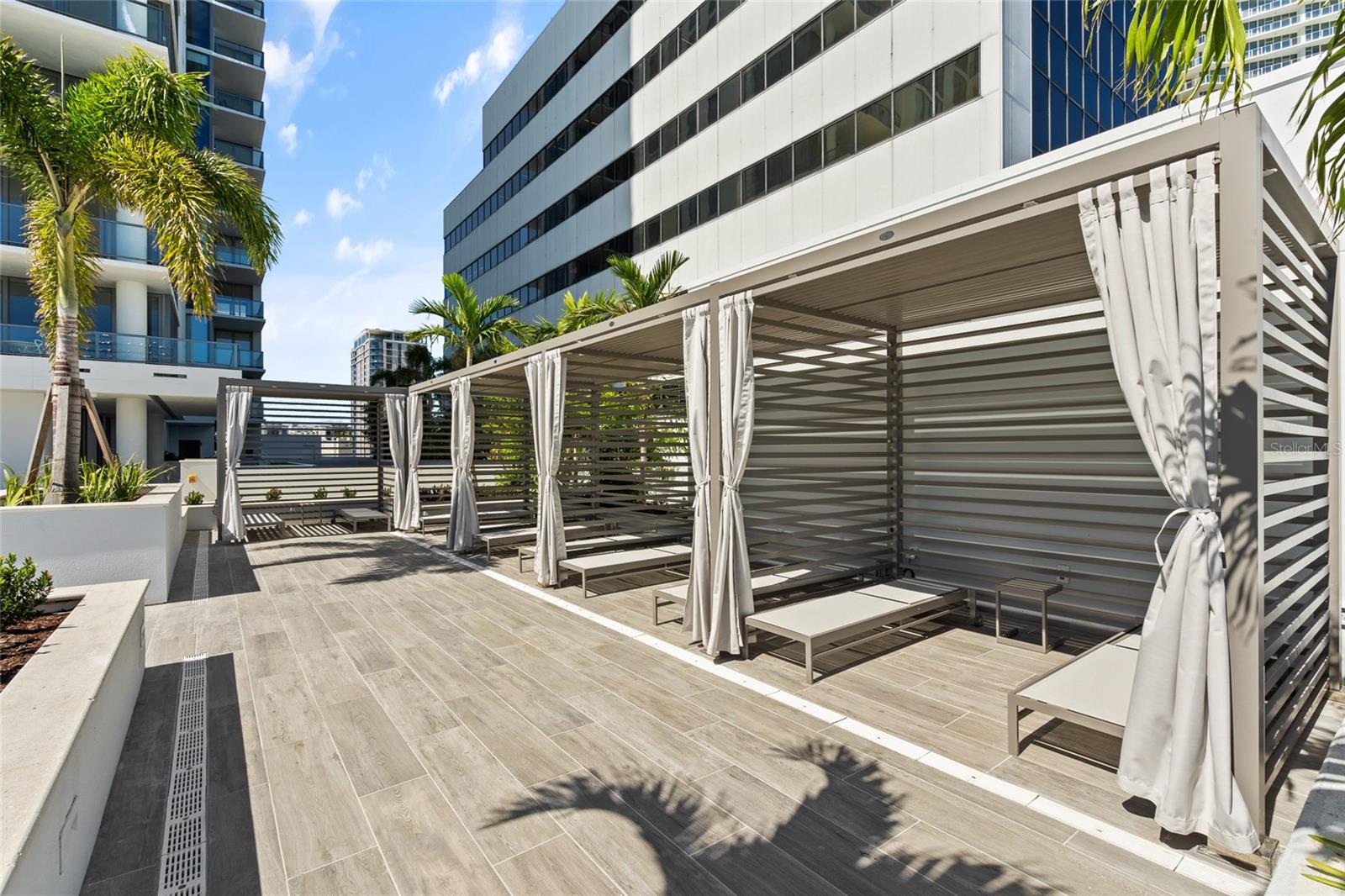 SALTAIRE CONDO - Residential