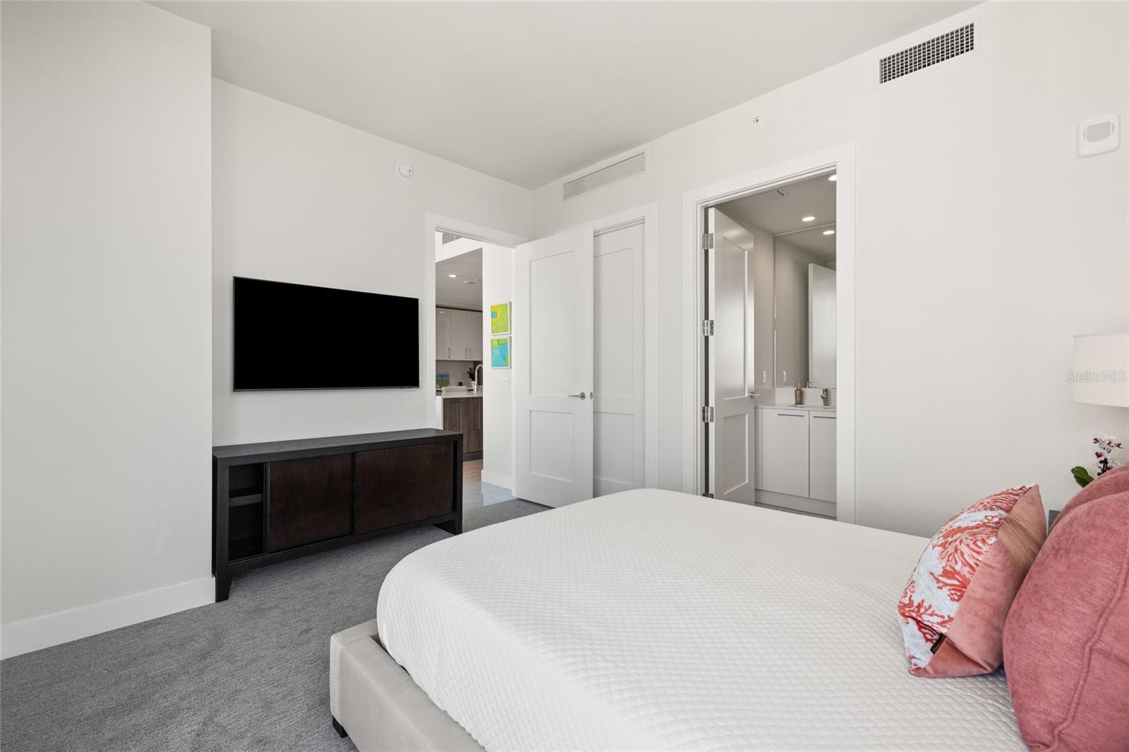 SALTAIRE CONDO - Residential