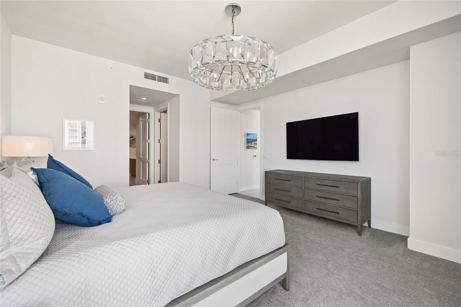 SALTAIRE CONDO - Residential