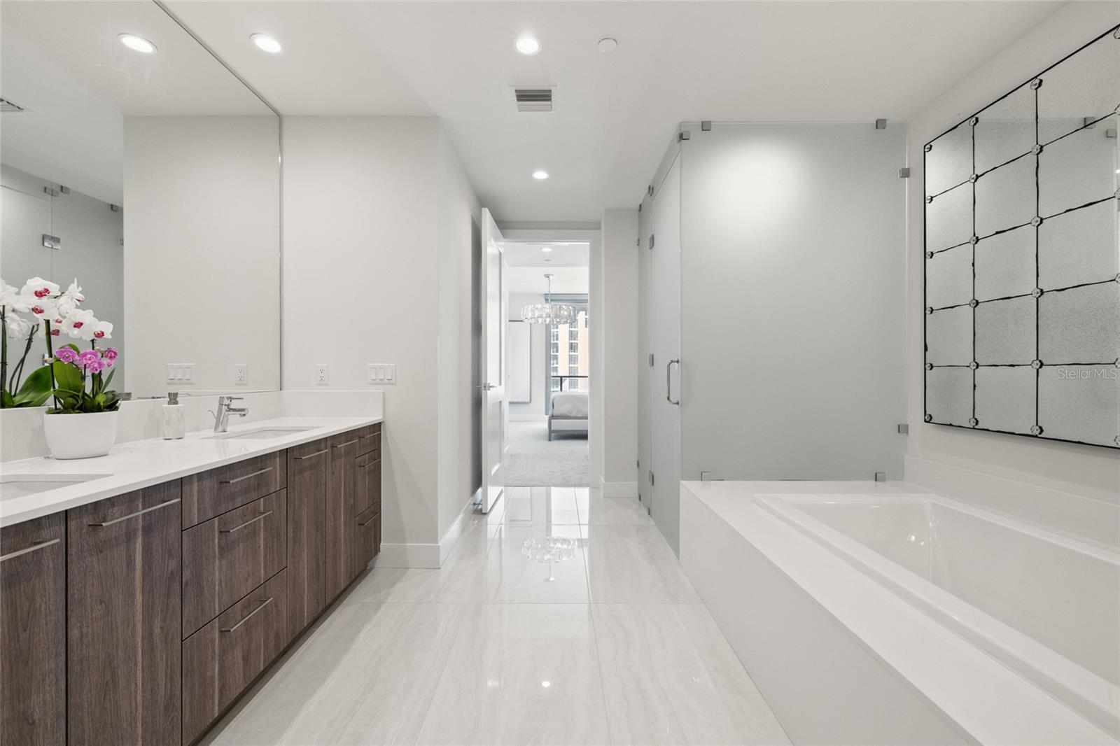 SALTAIRE CONDO - Residential