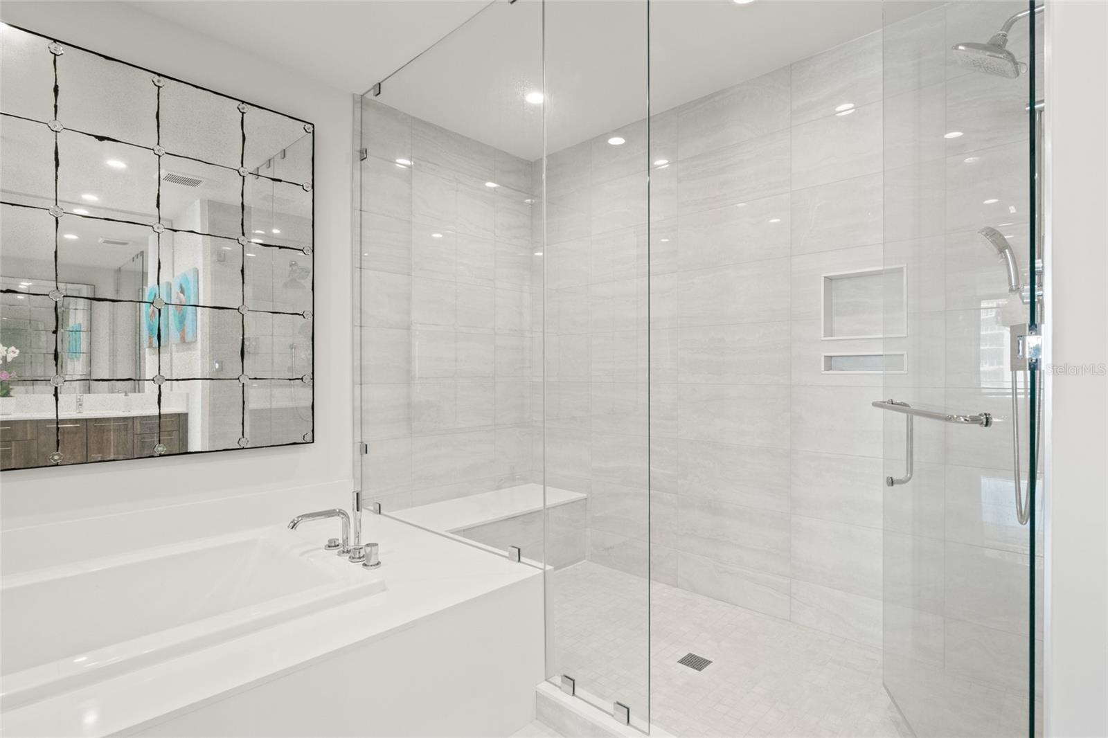 SALTAIRE CONDO - Residential