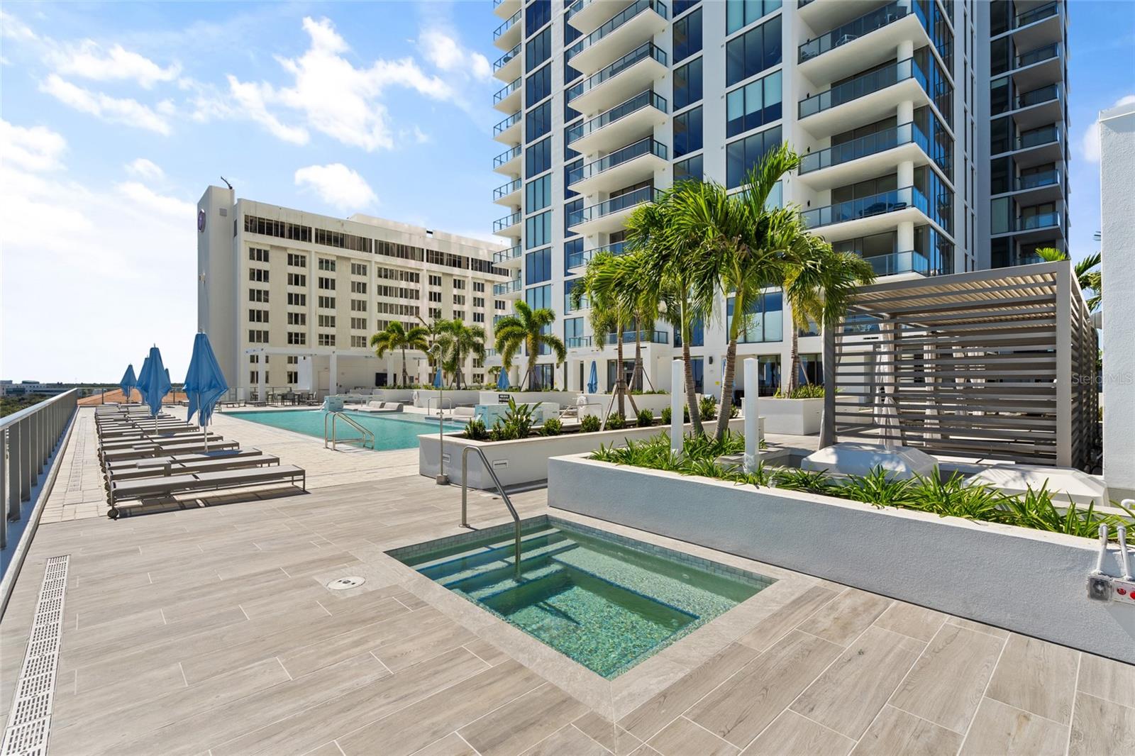 SALTAIRE CONDO - Residential