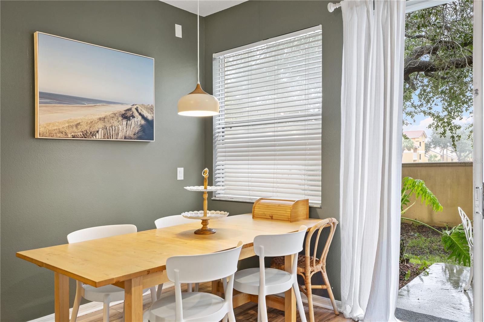 CRESTWYND BAY - Residential