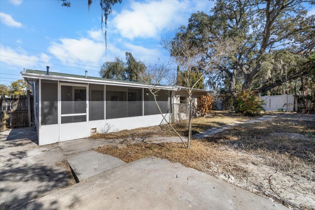 SPRING HILL - Residential