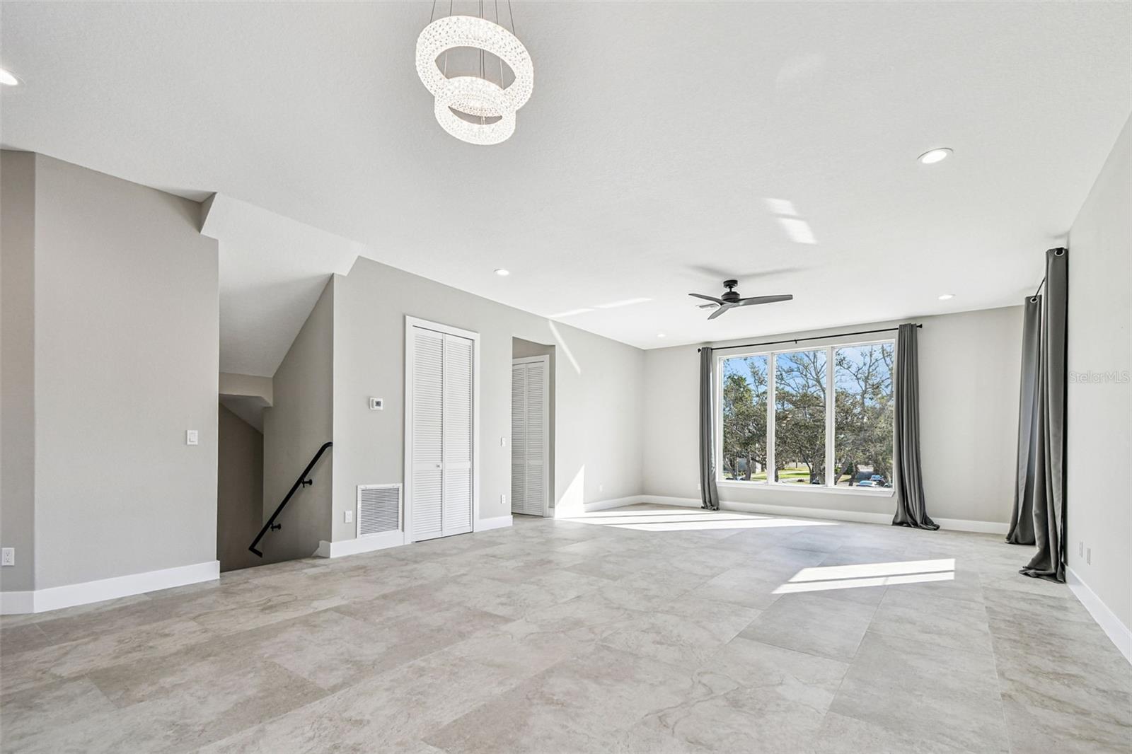 DUNEDIN SHORES - Residential