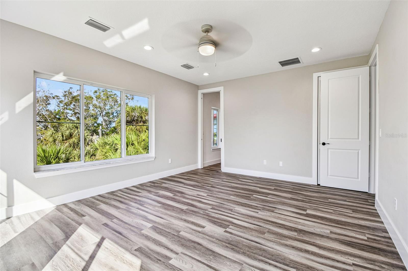 DUNEDIN SHORES - Residential