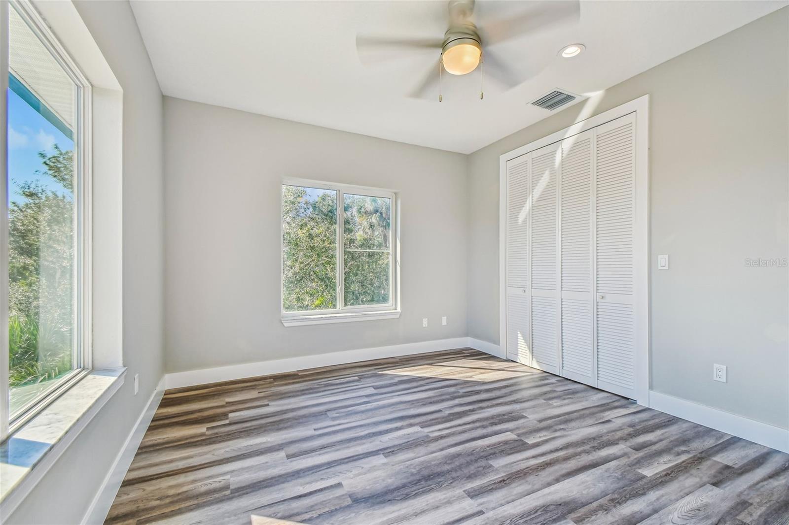 DUNEDIN SHORES - Residential