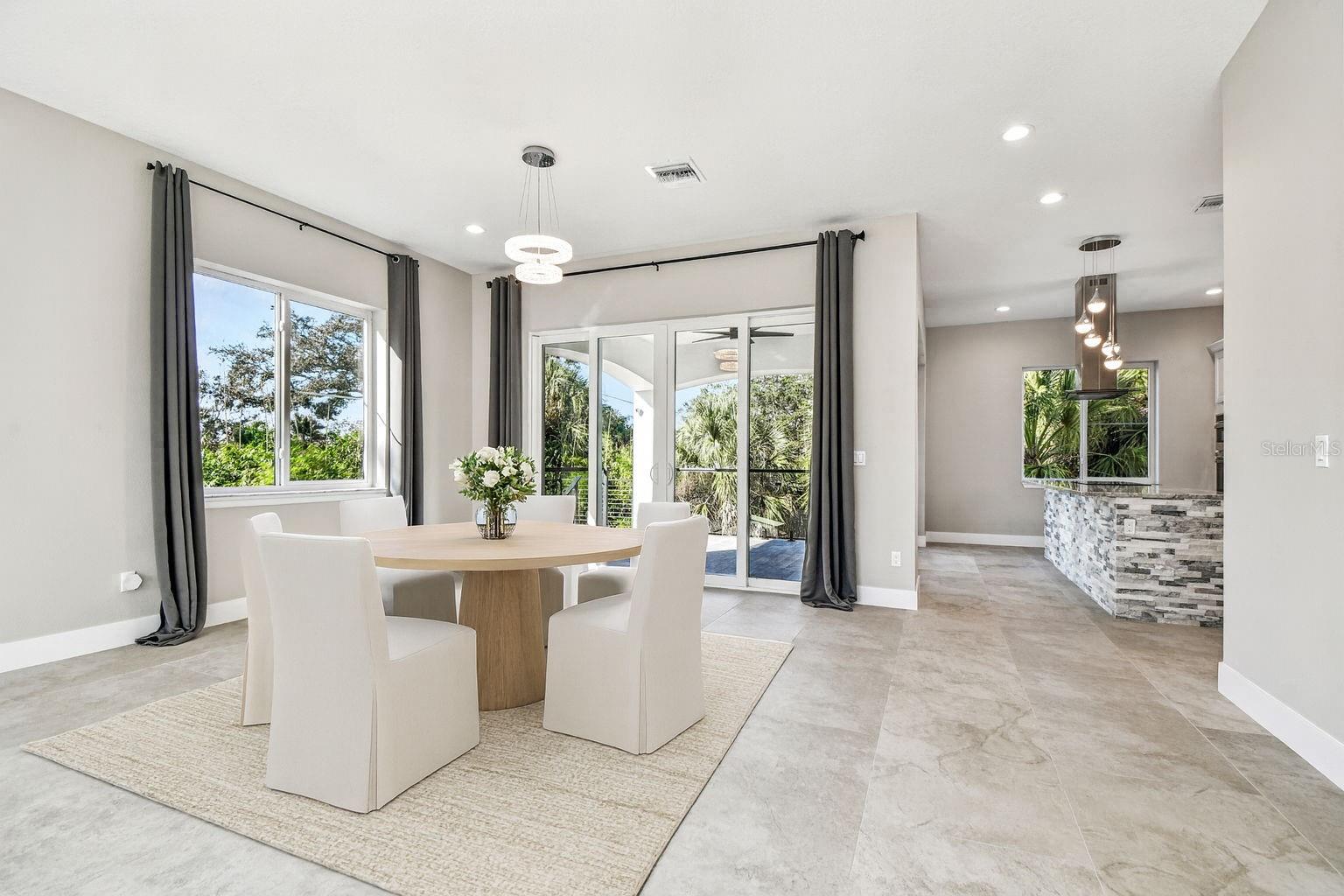 DUNEDIN SHORES - Residential