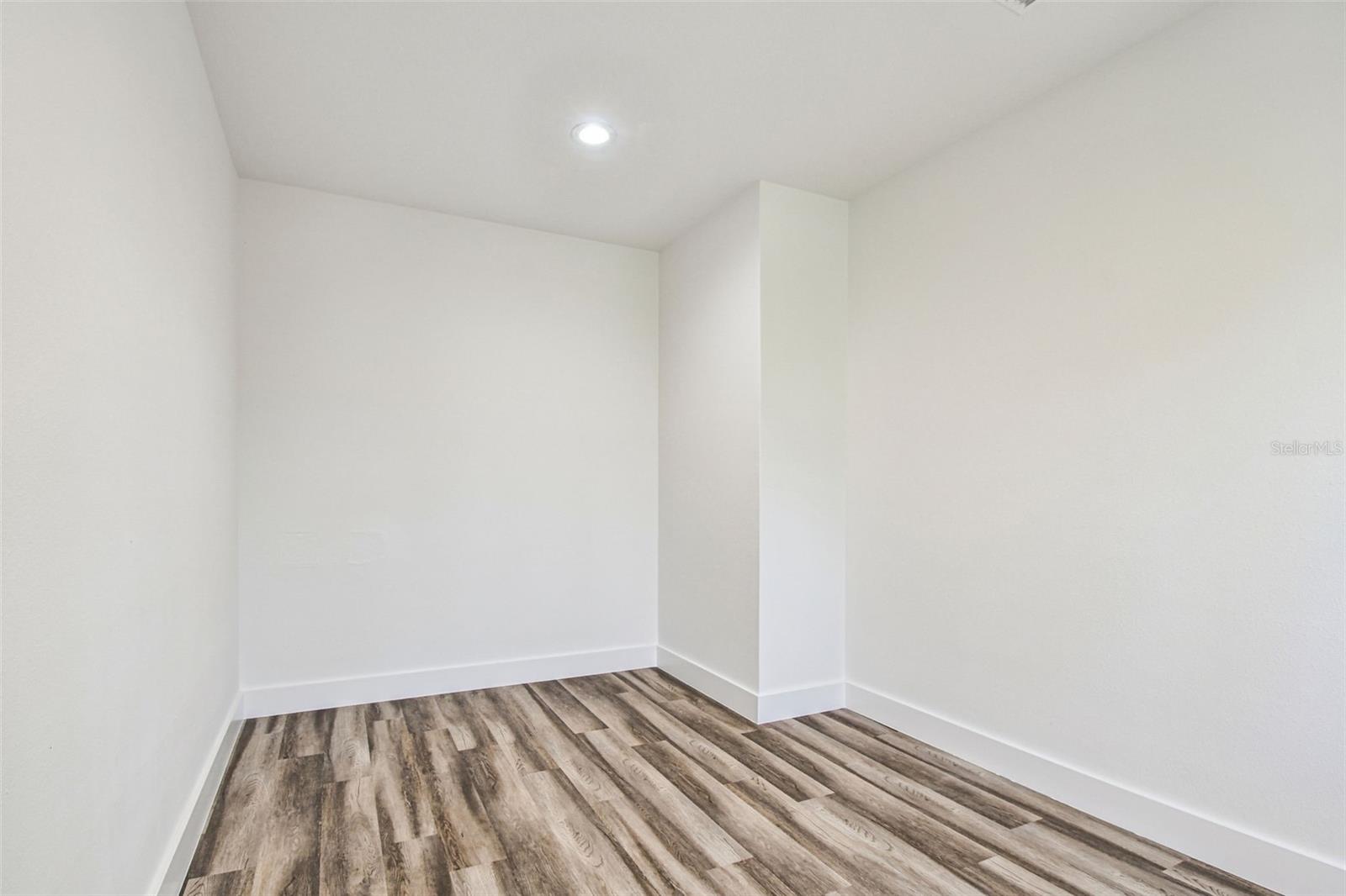 DUNEDIN SHORES - Residential