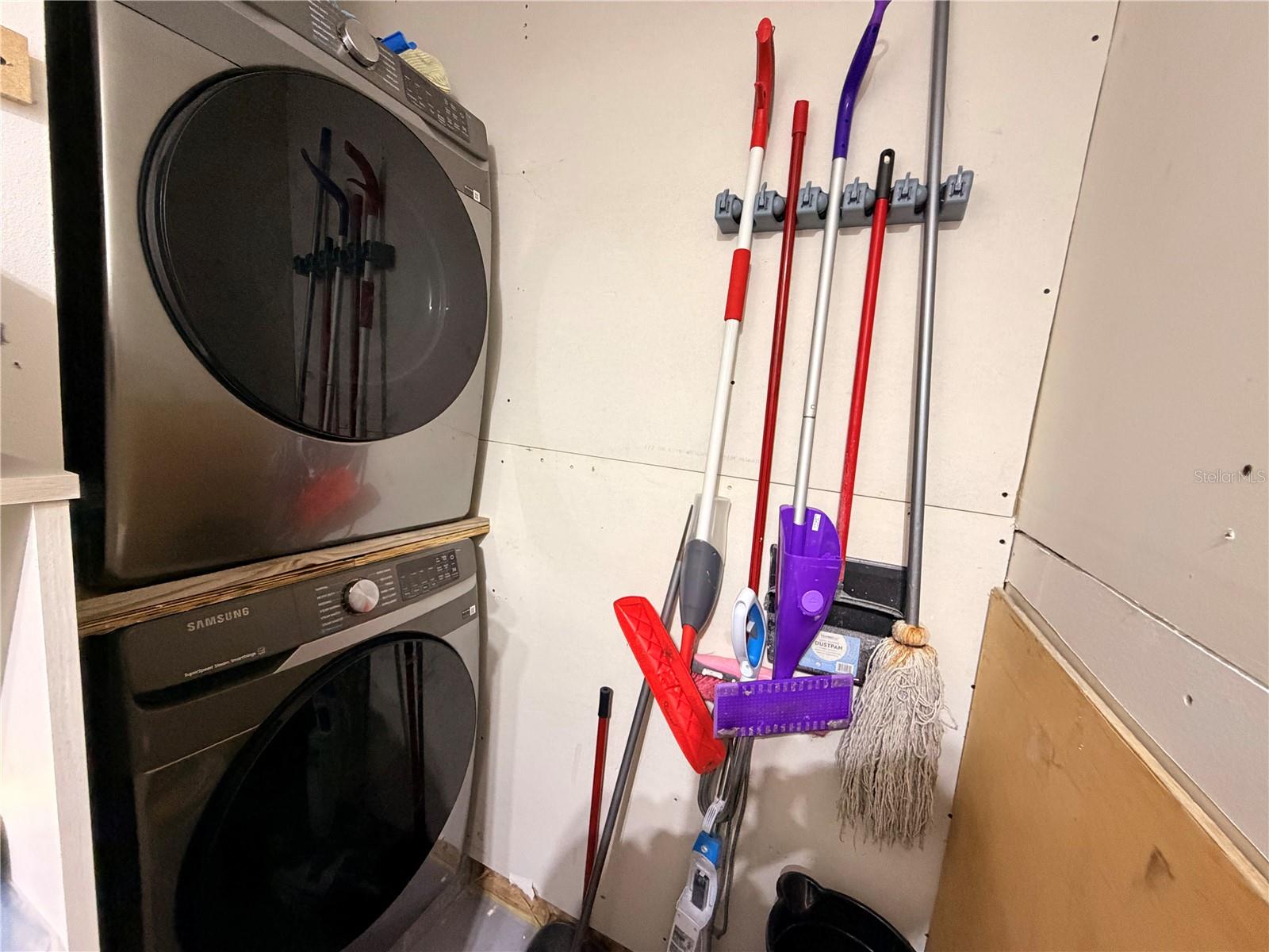 BVL UNIT 7 5TH ADD - Residential Lease