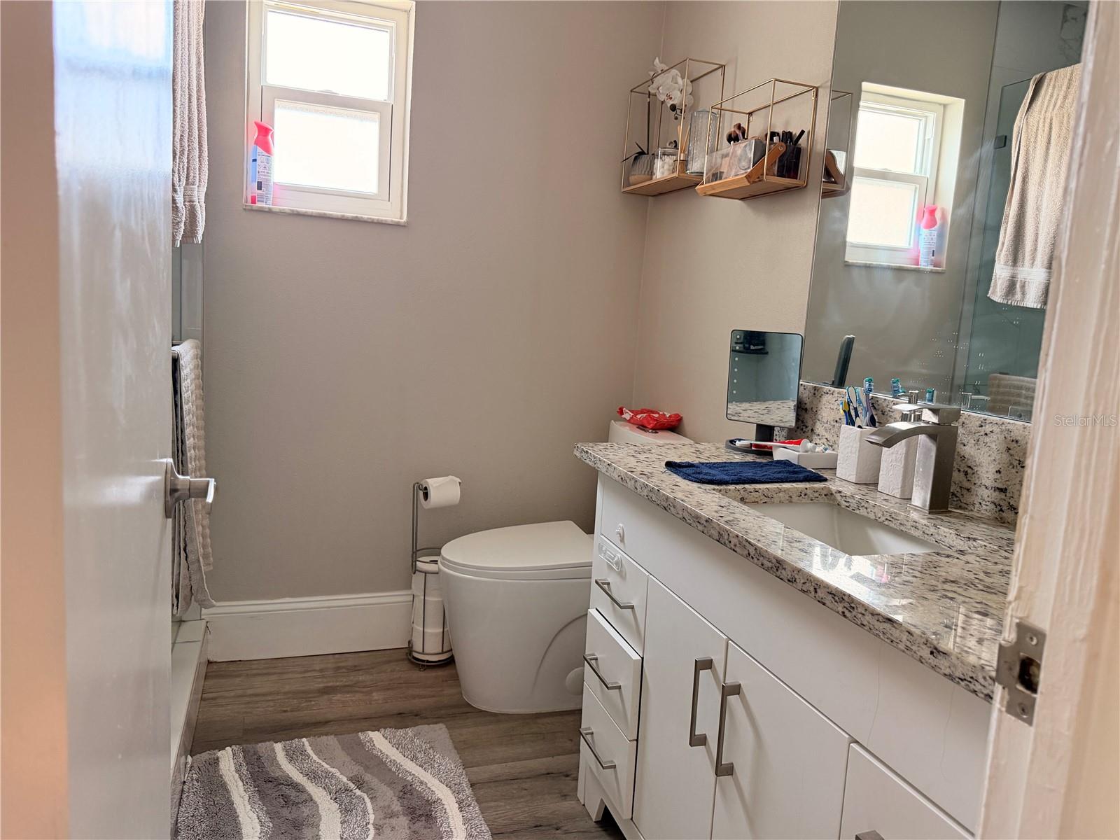 BVL UNIT 7 5TH ADD - Residential Lease