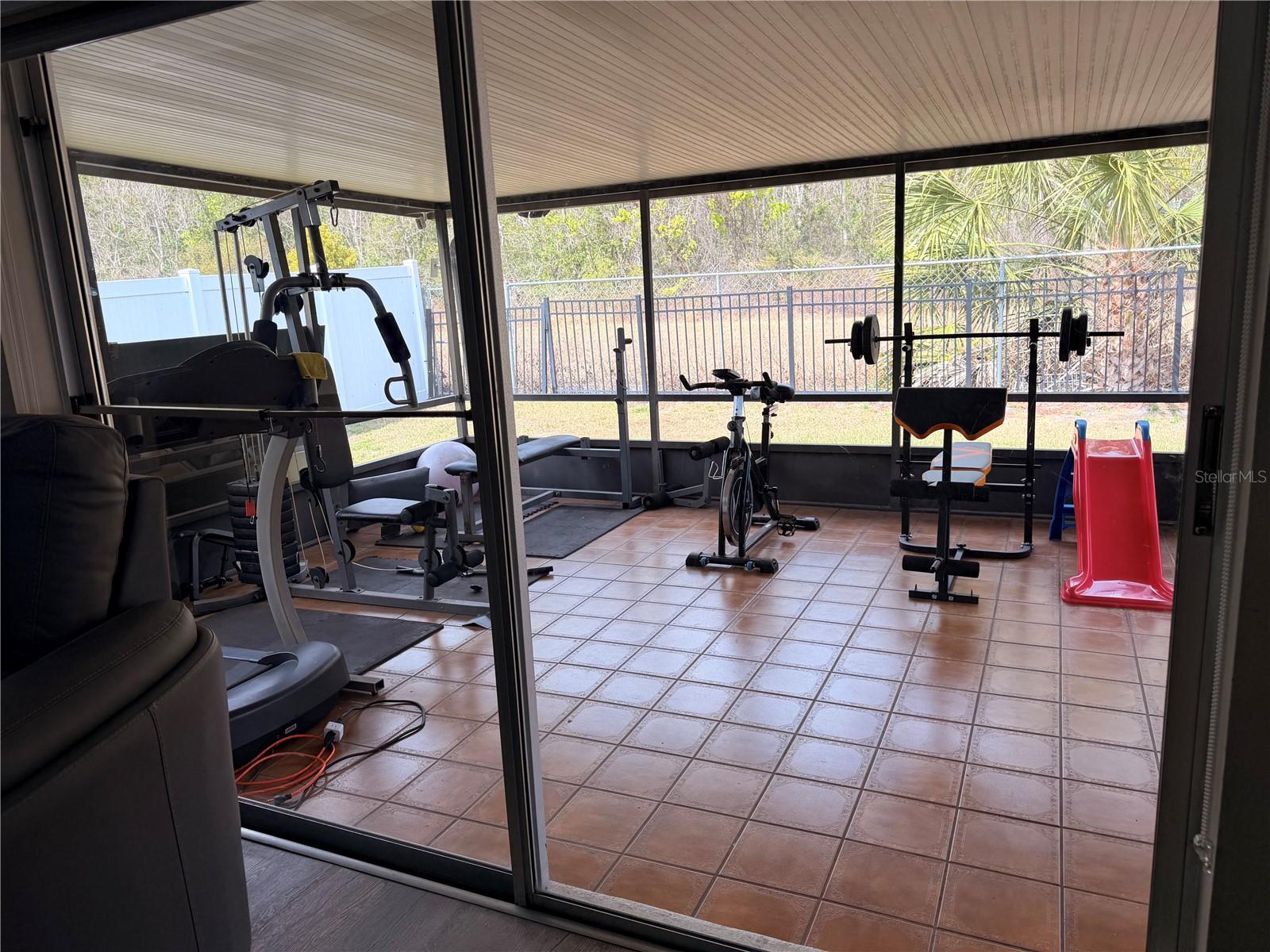 BVL UNIT 7 5TH ADD - Residential Lease