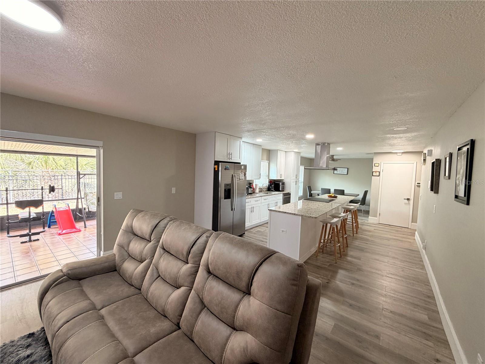 BVL UNIT 7 5TH ADD - Residential Lease