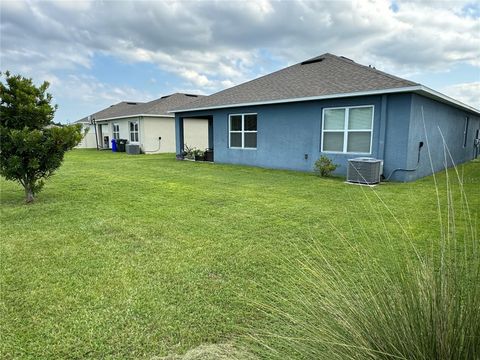 A home in LAKELAND