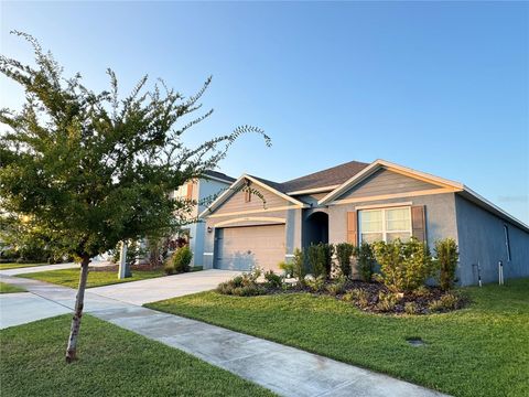 A home in LAKELAND