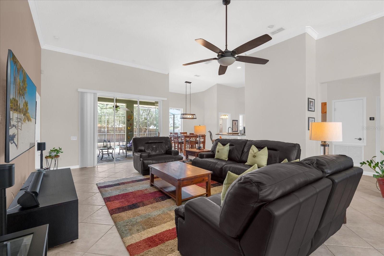 ADMIRAL POINTE - Residential