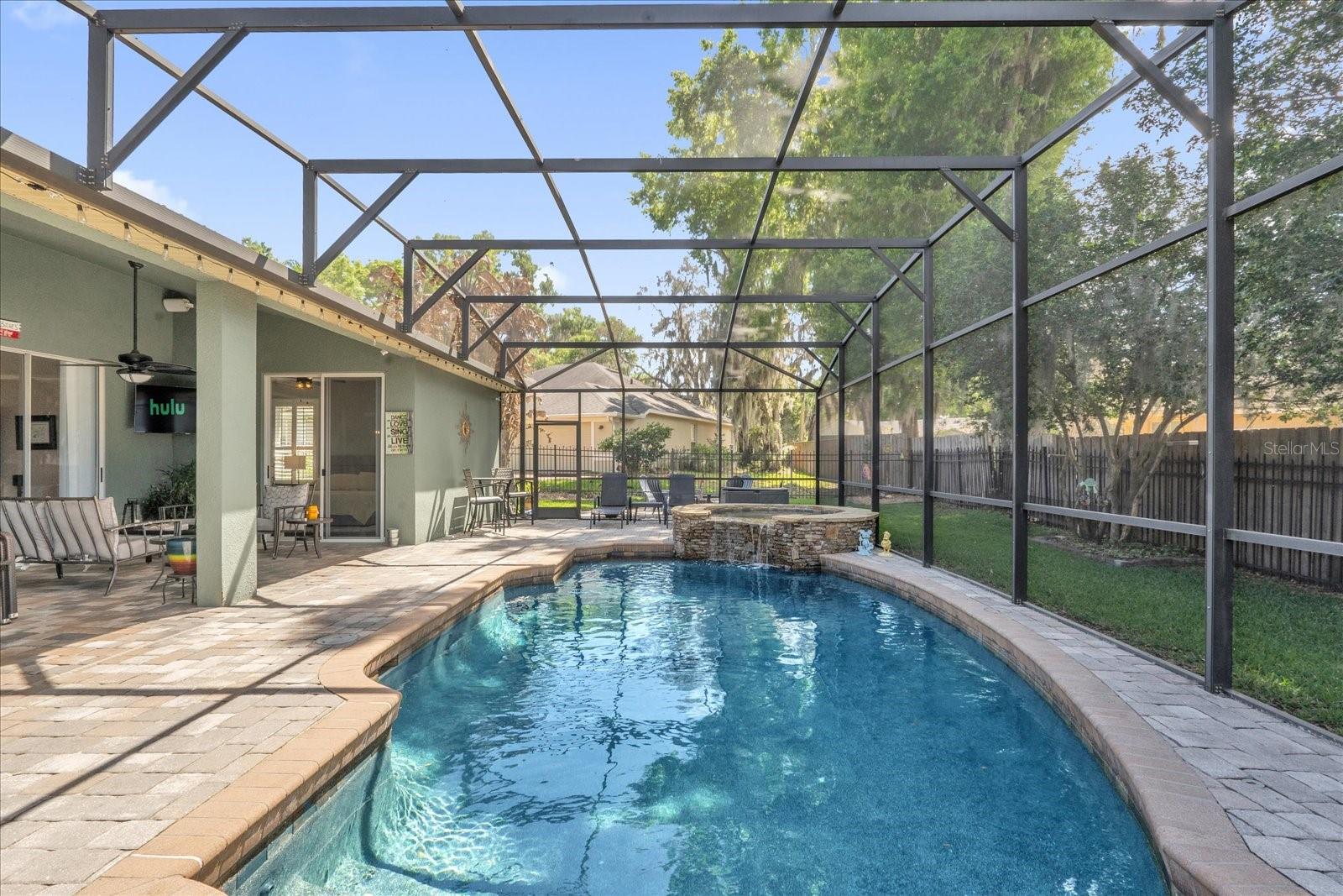 ADMIRAL POINTE - Residential