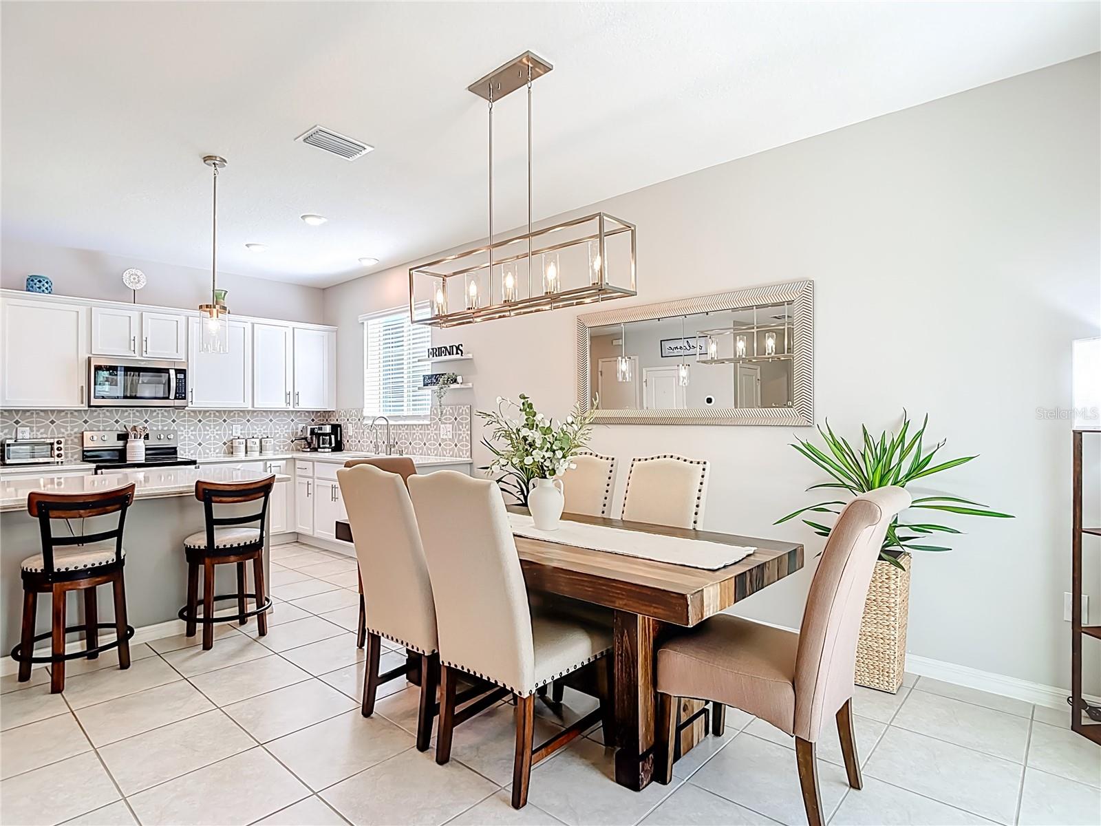 WILLIAMS POINTE - Residential