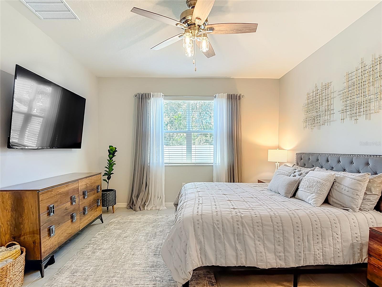 WILLIAMS POINTE - Residential