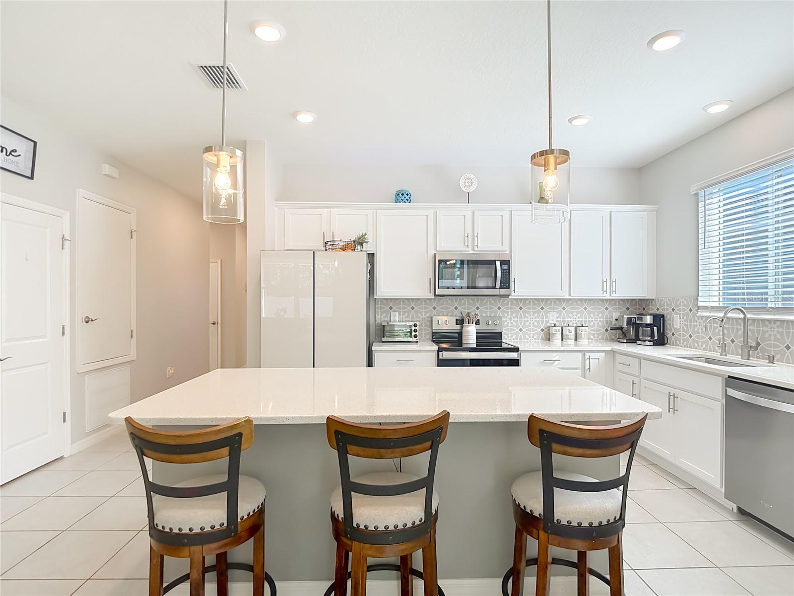 WILLIAMS POINTE - Residential