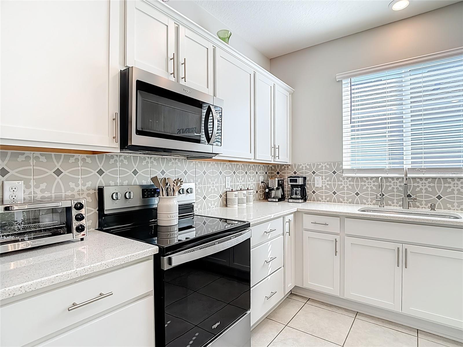 WILLIAMS POINTE - Residential