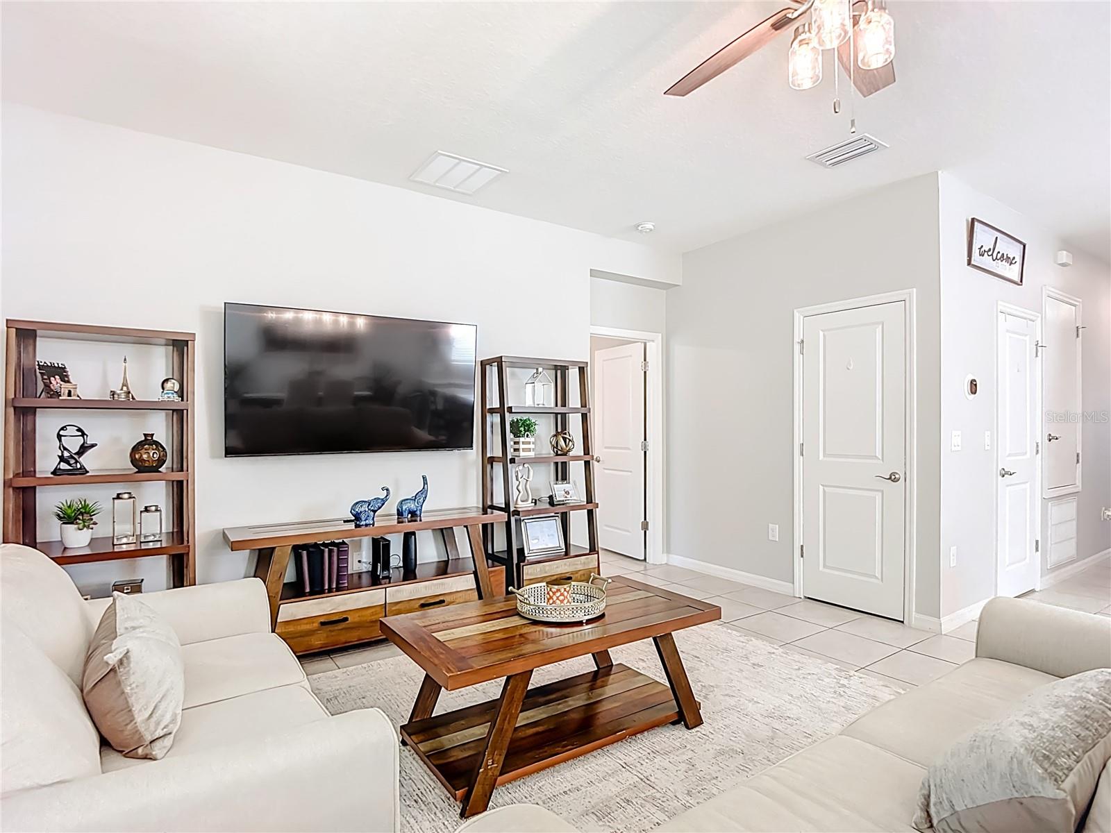 WILLIAMS POINTE - Residential