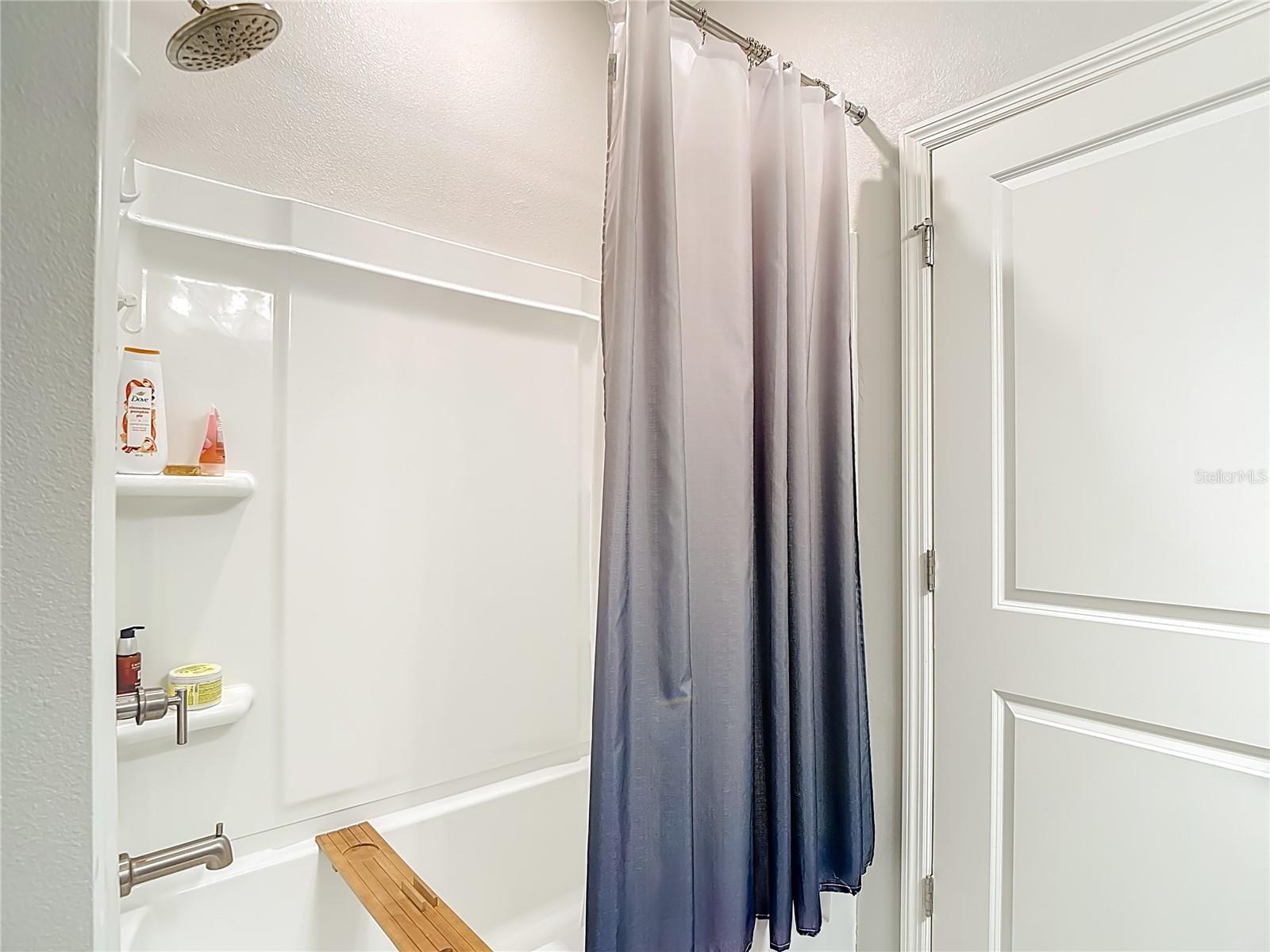 WILLIAMS POINTE - Residential