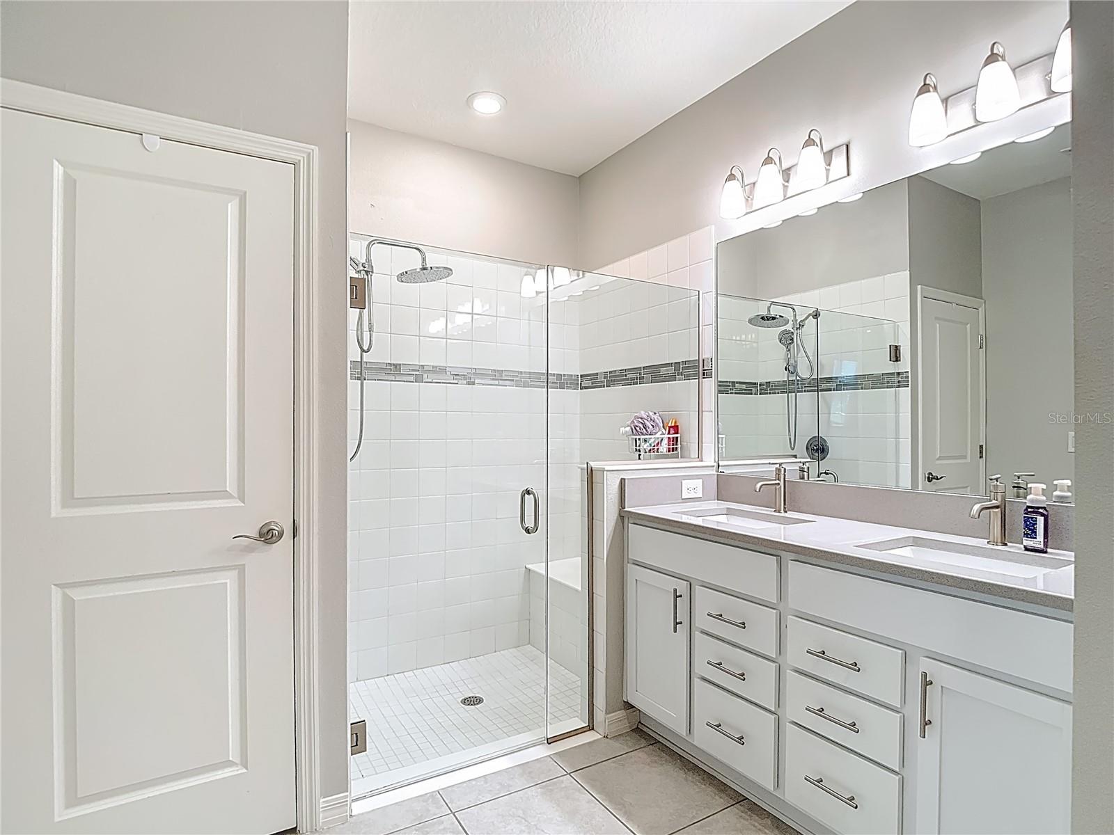 WILLIAMS POINTE - Residential