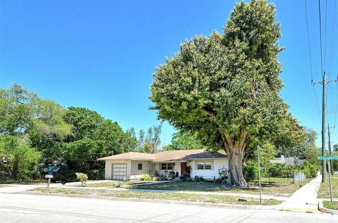 1504 COCOANUT AVENUE SARASOTA FL 34236