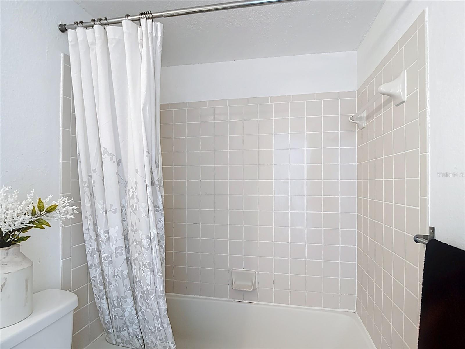 THE HIGHLANDS AT HUNTERS GREE - Residential