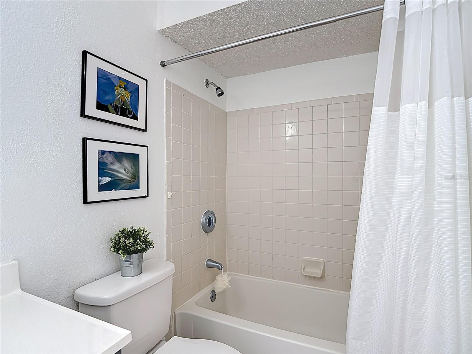 THE HIGHLANDS AT HUNTERS GREE - Residential