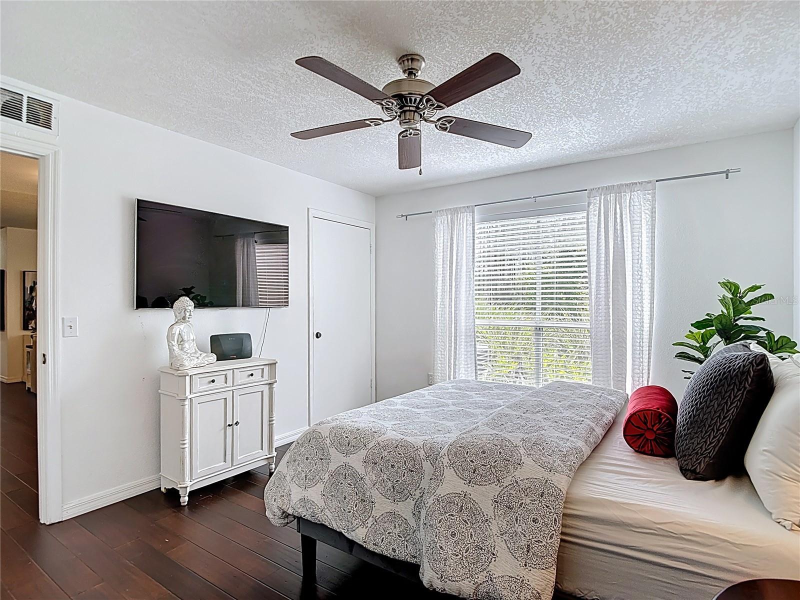 THE HIGHLANDS AT HUNTERS GREE - Residential