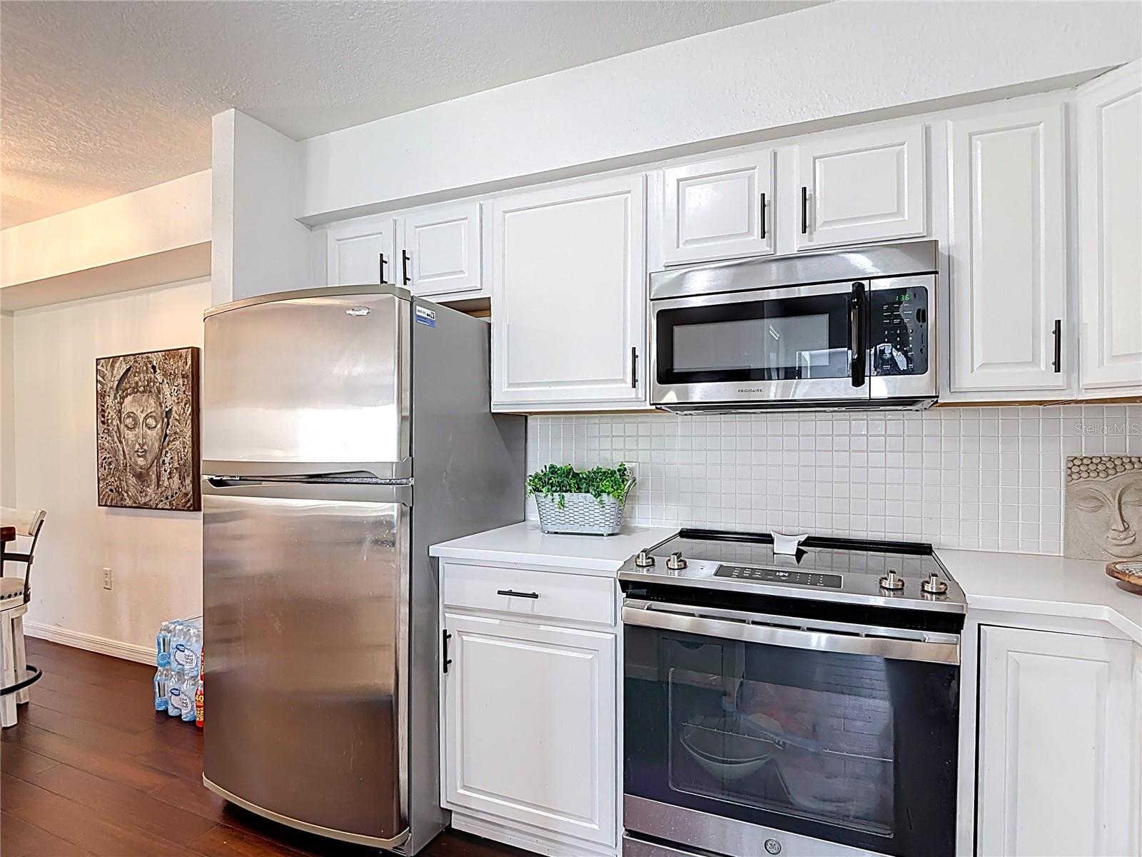 THE HIGHLANDS AT HUNTERS GREE - Residential